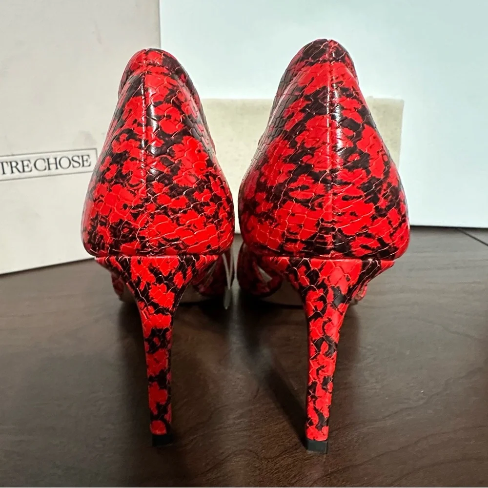 L’Autre Chose Red & Black Ayers Snake Print Heels  NIB Size 35.5 - $415 Retail